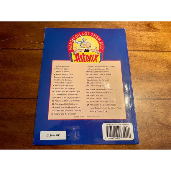 2 Dif. Asterix Softcover Books + 1 Designing Colors Color Book Lot of 3 Books - Picture 3 of 16